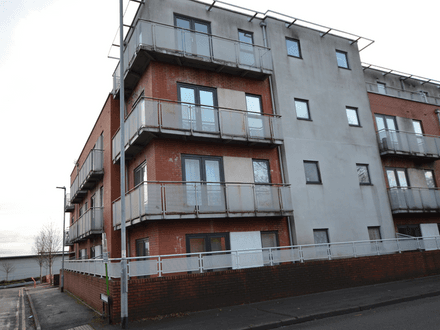 1 Bedroom ground floor corner positioned  apartment